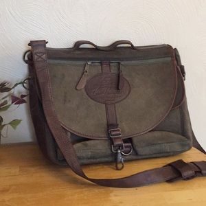 Genuine Leather satchel, in great condition!